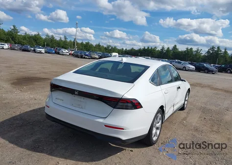 2024 Honda Accord Lx z USA, uszkodzony, nr VIN 1HGCY1F21RA040147